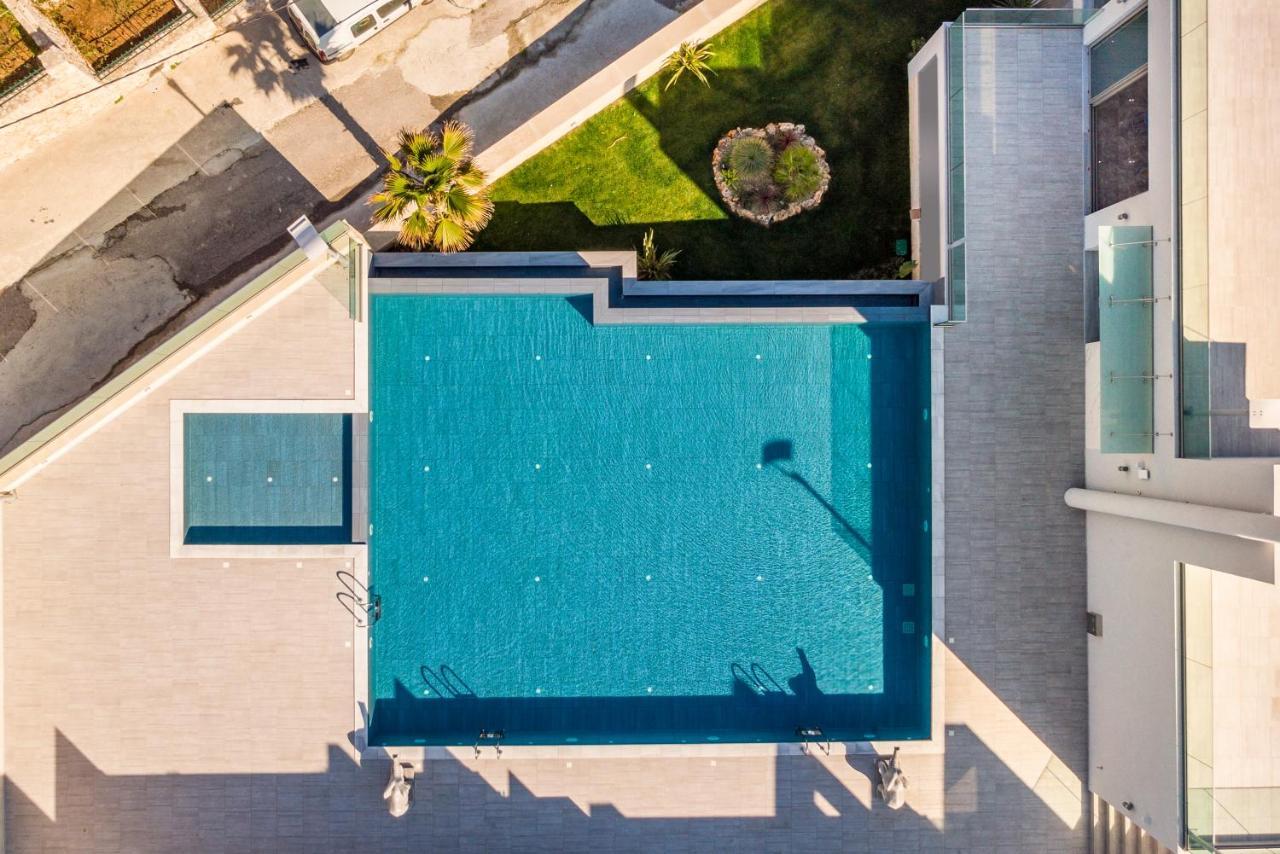 Blue Elephant Boutique Hotel & Spa - Adults Only Almirida Dış mekan fotoğraf